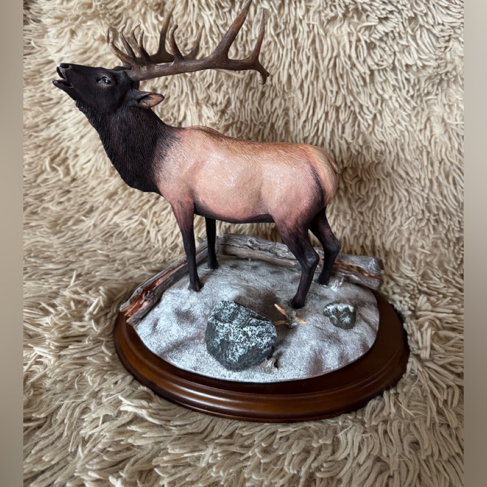 Bull Elk Scupture on removable base